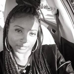 Meet your Posher, Rochelle